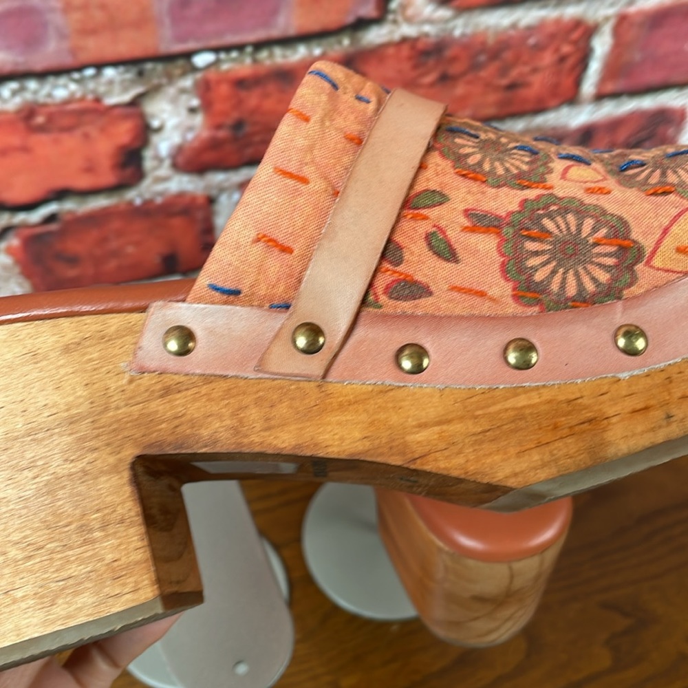 Orange Embroidered Free People Calabasas Kantha Clogs - Picture 10 of 16
